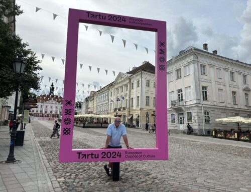 Tartu kollane aken muutus lillaks